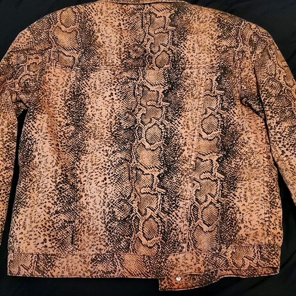 NEW🐍 Free People Snake Print Black and Brown Button Up Denim Jacket, Sma - Picture 13 of 14